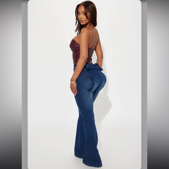 Fashion Nova Bow Stretch Flare Jeans - Dark Wash - Picture 5 of 6